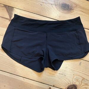 Lululemon Athletica Black Athletic Shorts 2.5